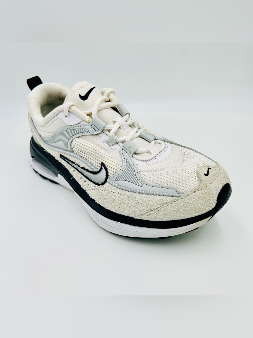 Nike Air Max Bliss Women Size 8 White Black Mesh Sneakers DZ6754-100